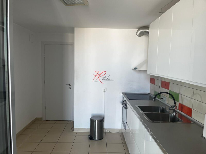 Vacaresti, inchiriere apartament 3 camere.